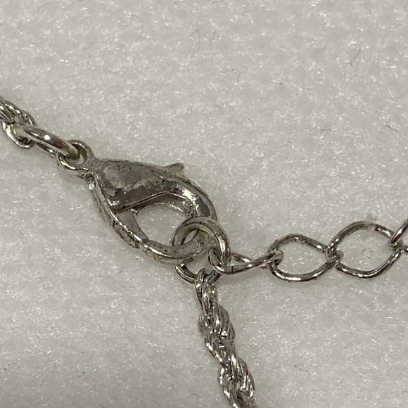 NWOT - Silvertone & Turquoise Butterfly Pendant Chain Necklace & Earring Set - Picture 5 of 13